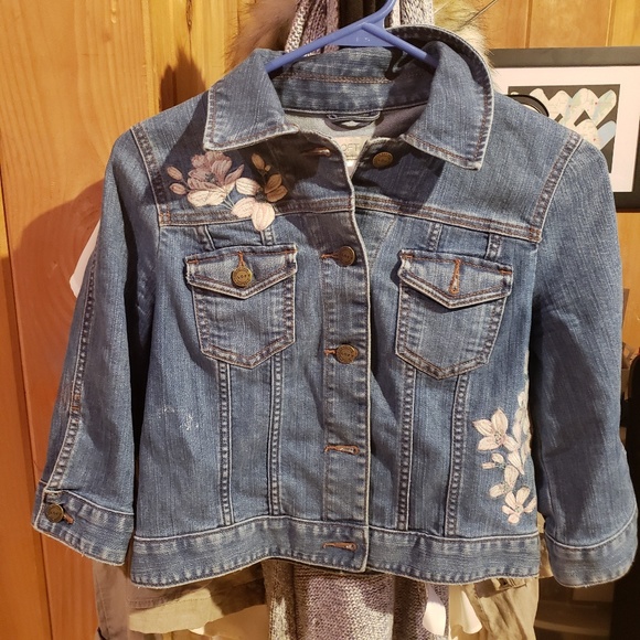 LOFT Jackets & Blazers - Loft NWOT cropped denim jacket